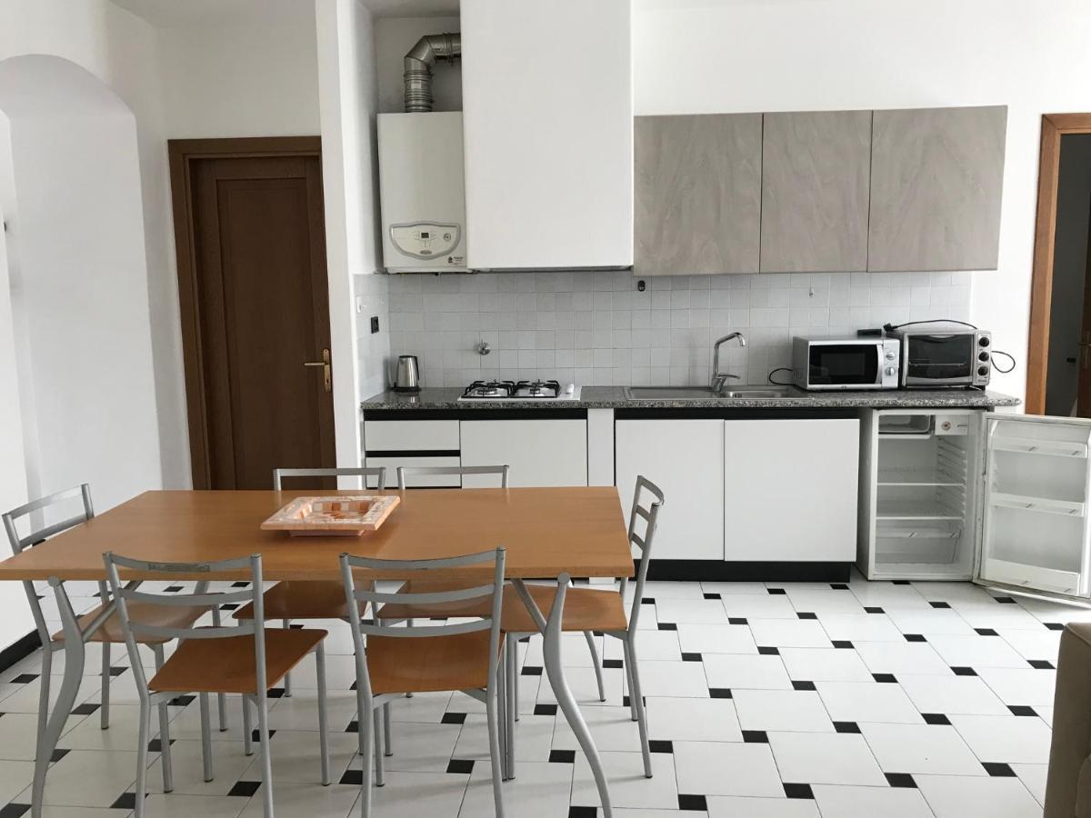 Piazza Staglieno - Appartamento Centralissimo A 30M Dalla Spiaggia Levanto Exteriér fotografie